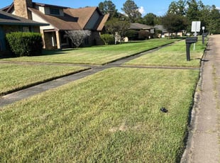 Deborah L.'s lawn care services service result