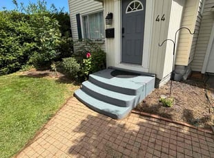 Gigi E.'s lawn service service result