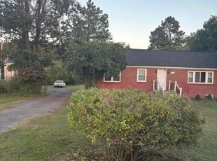 Marlisha M.'s Bush Trimming service result