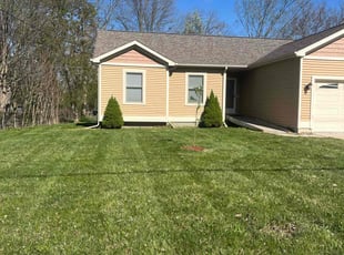 Chrystal M.'s lawn care services service result