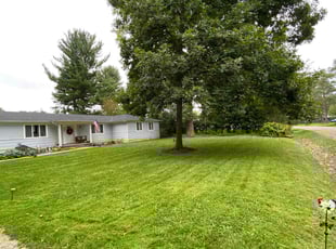 Melony F.'s lawn service service result