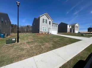 Draye L.'s lawn care service result