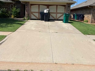 Kamilah W.'s lawn care services service result