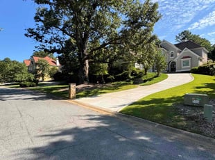 Robert L.'s lawn care services service result
