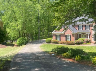 Erica H.'s lawn maintenance service result