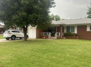 Tona G.'s lawn care services service result