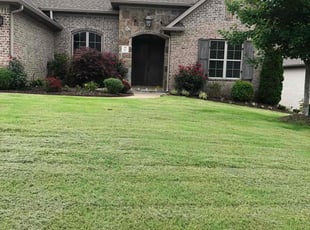 Daryl S.'s lawn care services service result