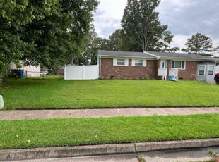 Frances R.'s grass maintenance service result