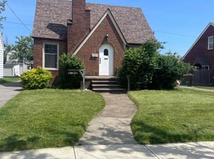 Christa A.'s lawn service service result