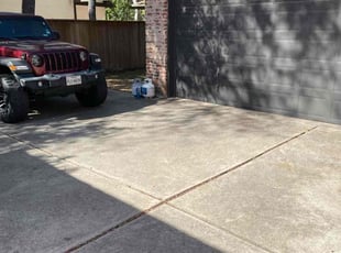 Darius R.'s lawn care services service result