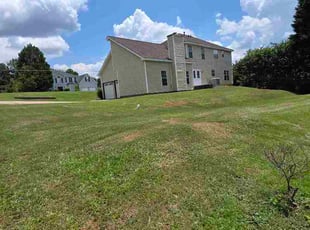 Paolo T.'s lawn maintenance service result