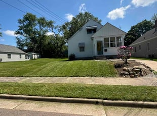 Susan K.'s grass cutting service result