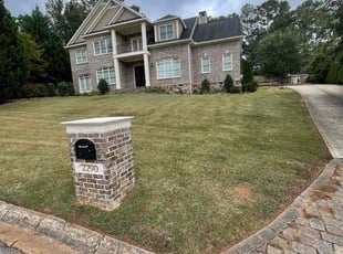 Jennifer L.'s turf maintenance service result