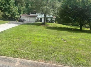 Kate G.'s lawn care services service result