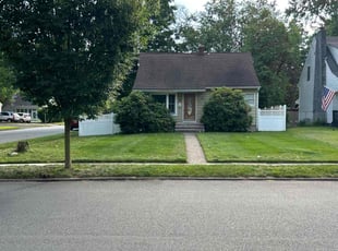 Christine K.'s grass cutting service result