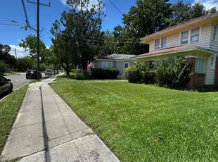 Brittany C.'s grass cutting service result