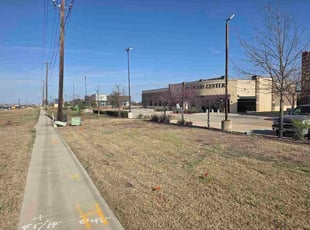 Melissa K.'s lawn care service result