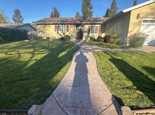 Kelsy C.'s lawn maintenance service result