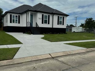 Danielle S.'s grass maintenance service result