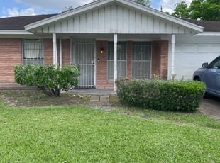 Robert W.'s Bush Trimming service result