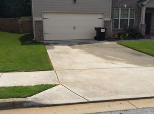 Derek M.'s turf care service result