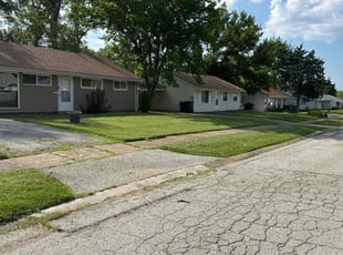 Linda M.'s yard maintenance service result