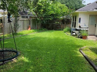 Brandi S.'s lawn maintenance service result