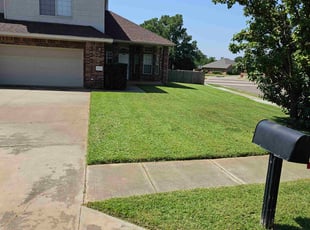 Jenny W.'s turf maintenance service result