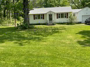 Lora P.'s grass cutting service result