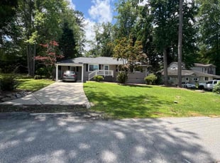 Louise L.'s turf care service result