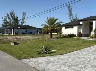 Laura B.'s lawn service service result