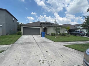 Azhar I.'s grass maintenance service result