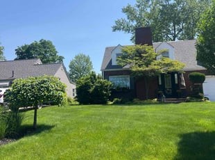 Erica G.'s lawn maintenance service result