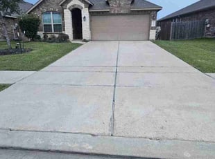 Jennifer L.'s lawn care service result