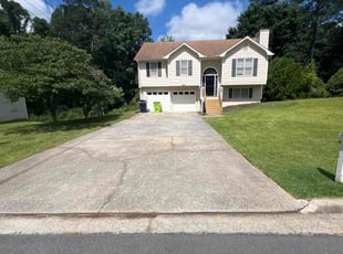 Mandi S.'s lawn service service result