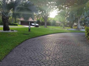 Valerie C.'s lawn service service result