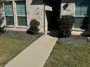 Aimee L.'s Bush Trimming service result