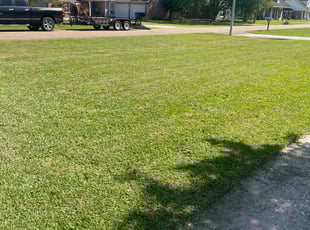 Christine R.'s lawn care services service result