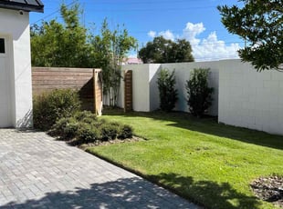 Hannah J.'s Bush Trimming service result