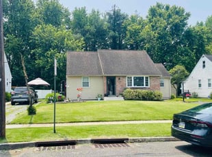 Nicole R.'s Flower Bed Weeding service result