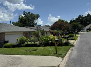 Alicia B.'s lawn service service result