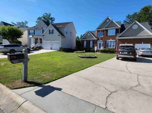 Joy Z.'s lawn care services service result