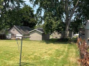 Pamela D.'s lawn care service result