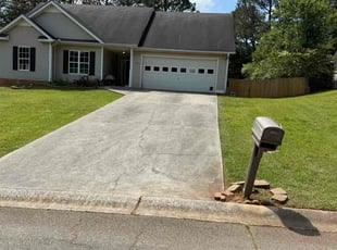 Michelle R.'s lawn service service result