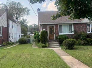 Erica E.'s grass maintenance service result