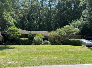 Chiya D.'s Bush Trimming service result