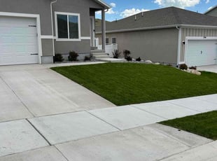 Victoria L.'s turf maintenance service result