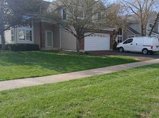 Melanie D.'s lawn care service result