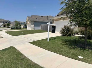Luis Z.'s lawn care service result