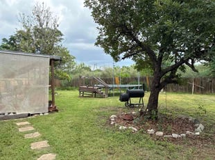 Guerla L.'s lawn maintenance service result